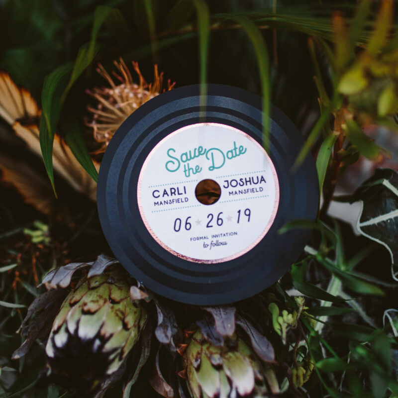Save the date - Vinyl inspired save the date card